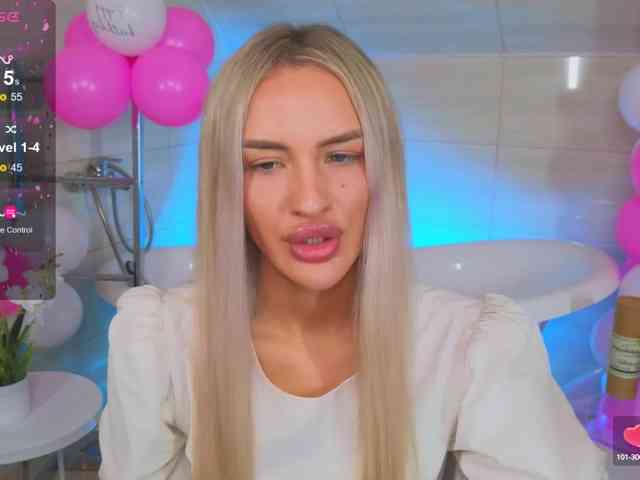 LeilaFlower webcam