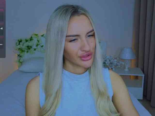 LeilaFlower webcam