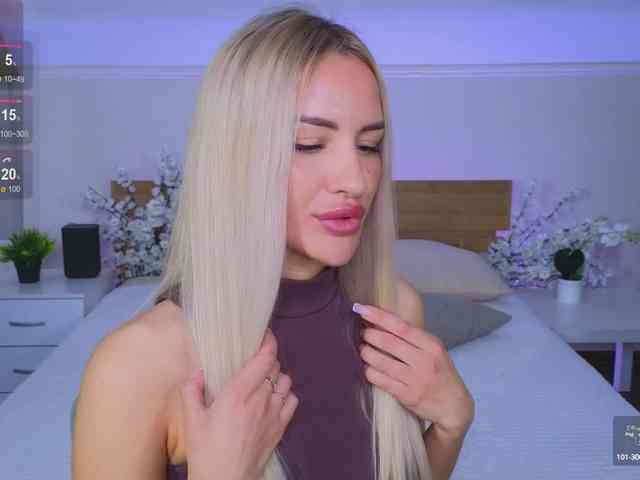LeilaFlower webcam