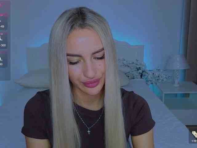 LeilaFlower webcam
