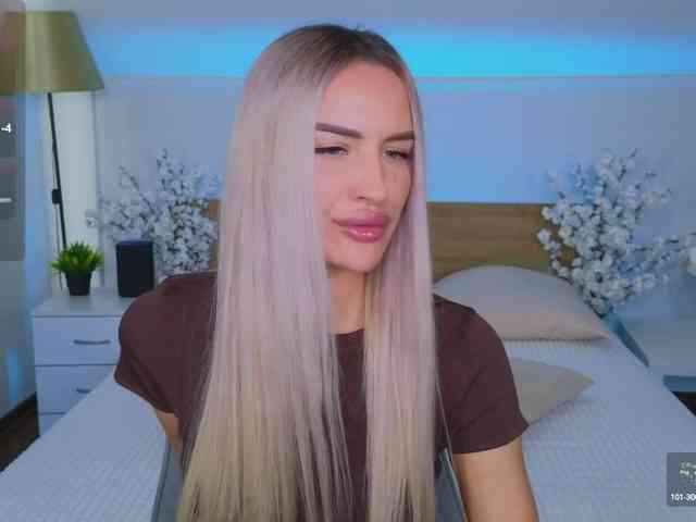 LeilaFlower webcam
