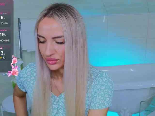 LeilaFlower webcam