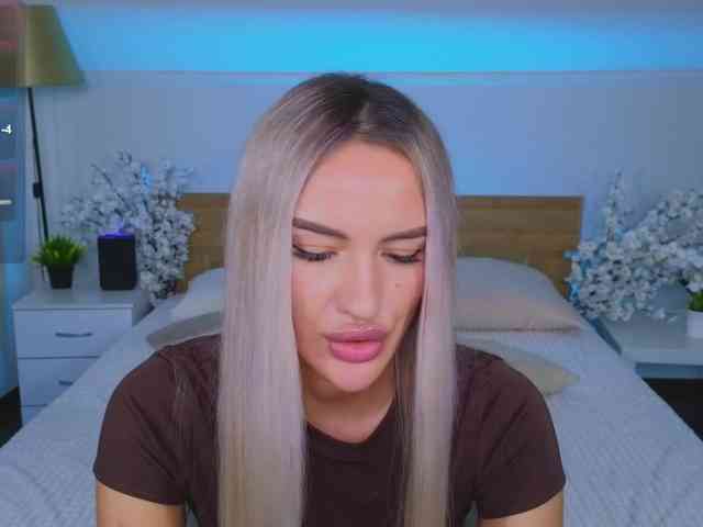 LeilaFlower webcam
