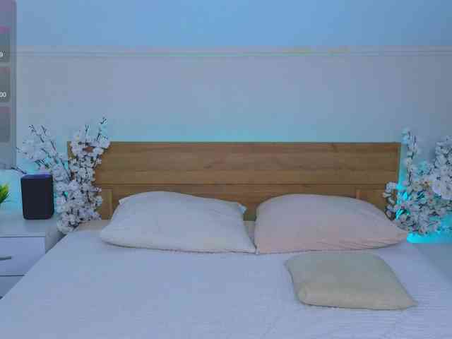 LeilaFlower webcam