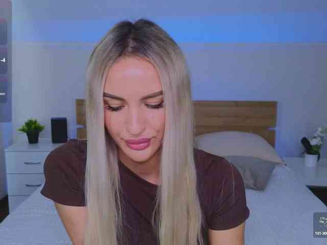 LeilaFlower webcam
