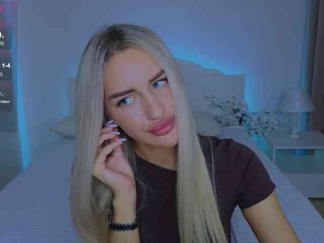 LeilaFlower webcam