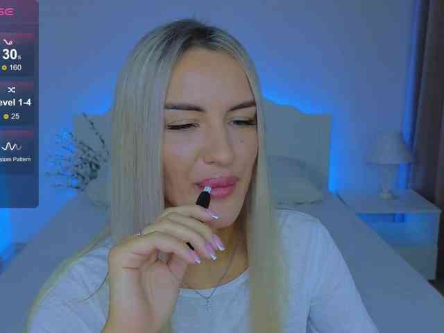LeilaFlower webcam