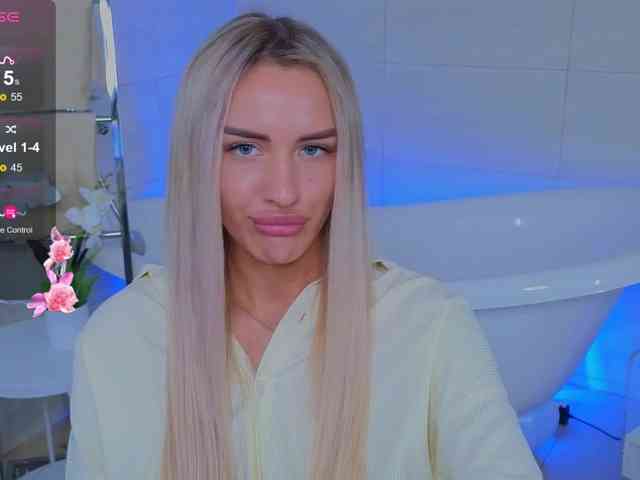 LeilaFlower webcam