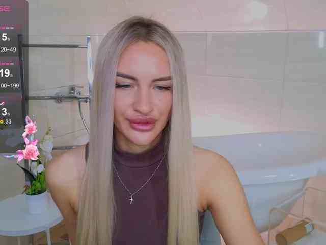 LeilaFlower webcam