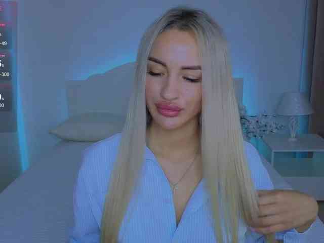 LeilaFlower webcam