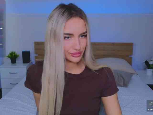 LeilaFlower webcam