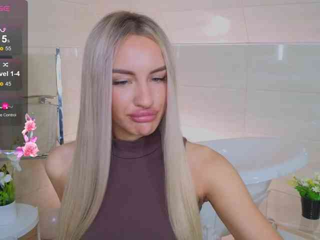 LeilaFlower webcam