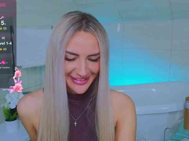 LeilaFlower webcam