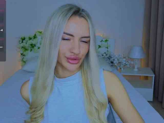 LeilaFlower webcam