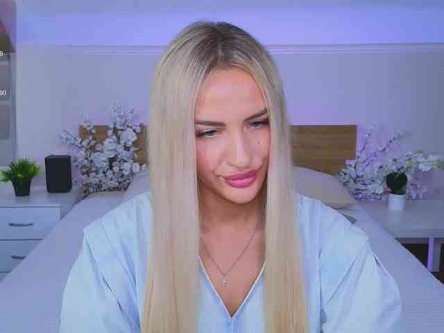 LeilaFlower webcam