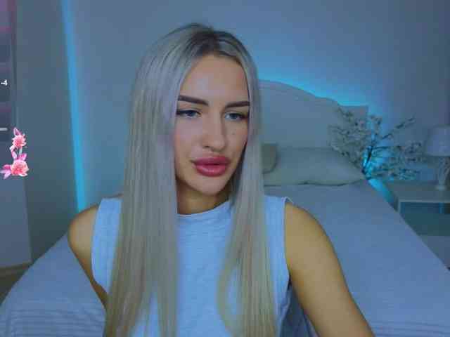 LeilaFlower webcam