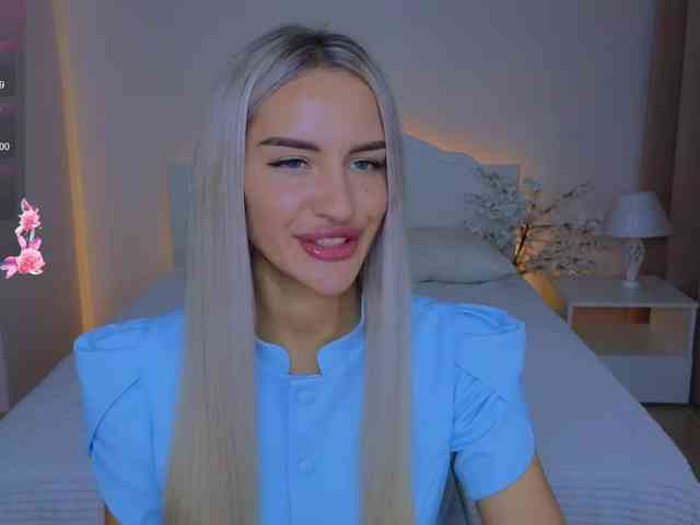LeilaFlower webcam