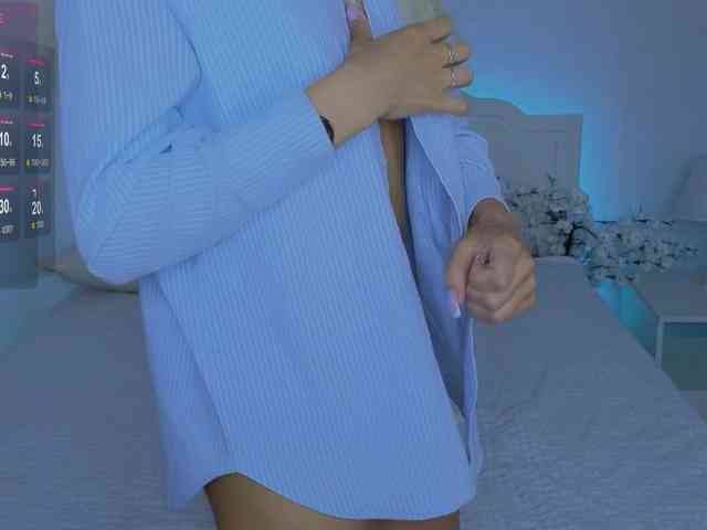 LeilaFlower webcam