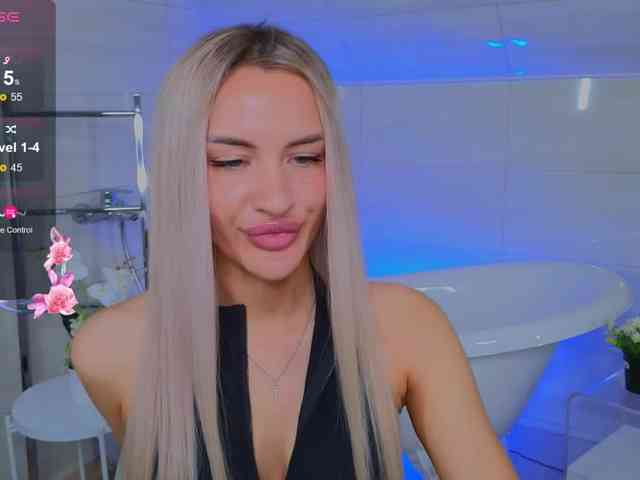 LeilaFlower webcam