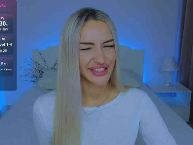 LeilaFlower webcam