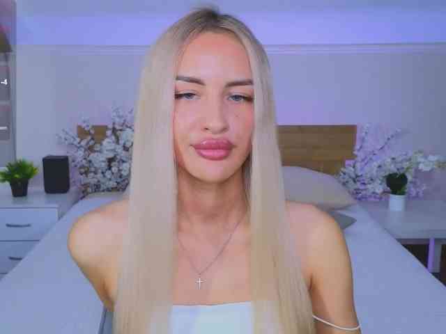 LeilaFlower webcam