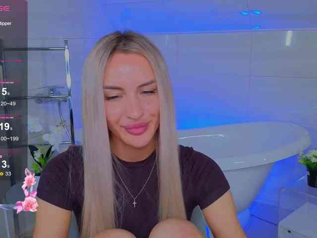 LeilaFlower webcam