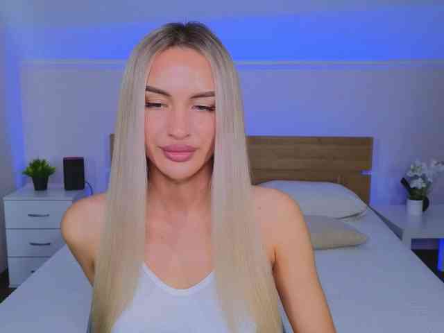 LeilaFlower webcam