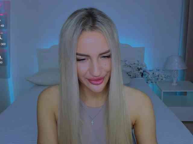 LeilaFlower webcam