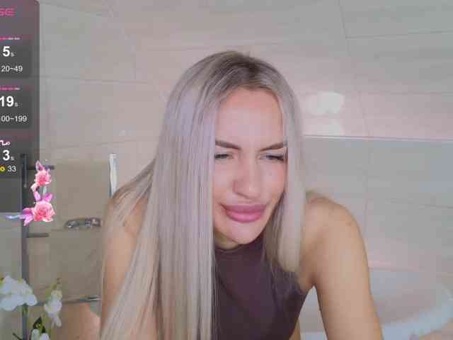 LeilaFlower webcam