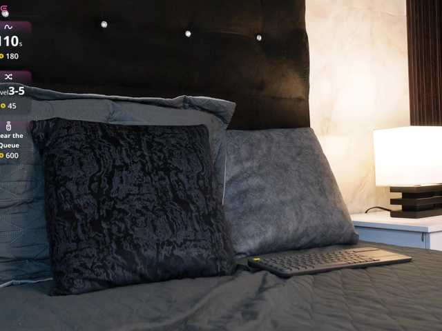 Annyy-Rosse's BongaCams show and profile