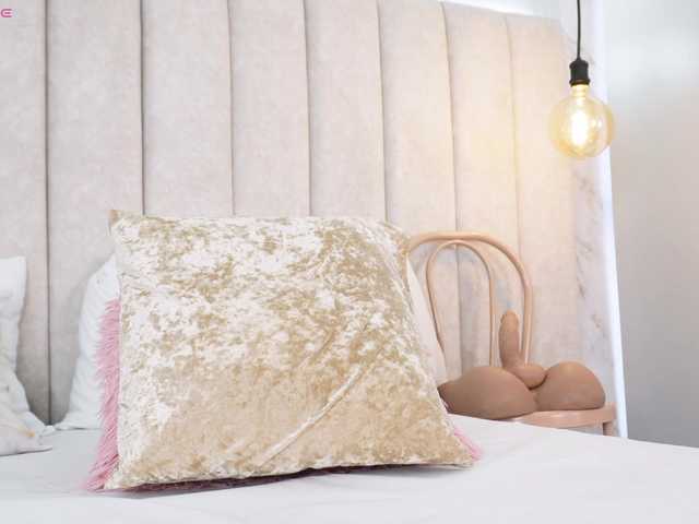 Annyy-Rosse's BongaCams show and profile