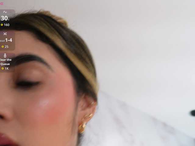 Annyy-Rosse's BongaCams show and profile