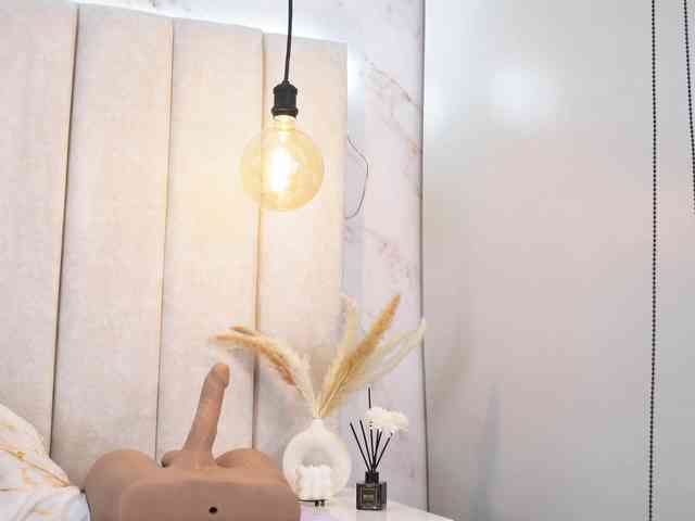 Annyy-Rosse Annyy-Rosse