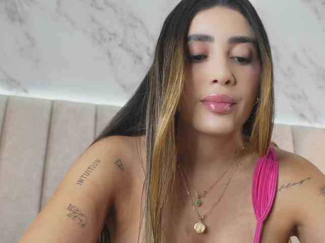 Annyy-Rosse Annyy-Rosse