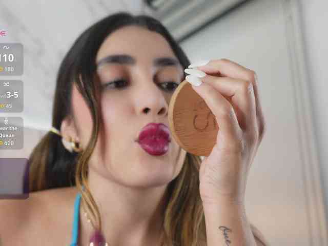 Annyy-Rosse Annyy-Rosse