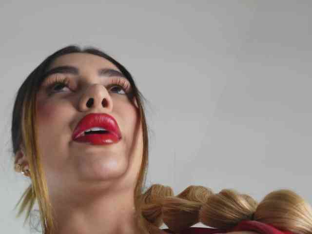 Annyy-Rosse Annyy-Rosse