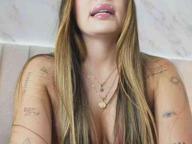 Annyy-Rosse Annyy-Rosse