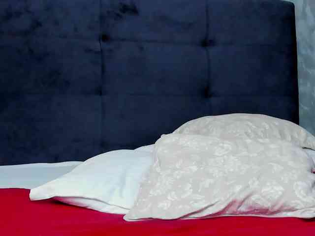whiteAngel34 webcam