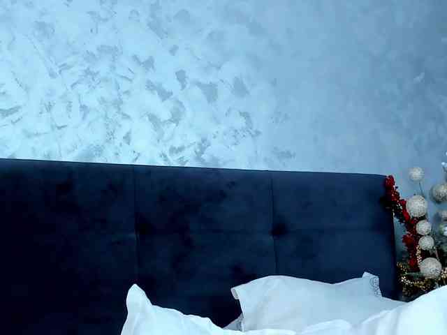 whiteAngel34 webcam