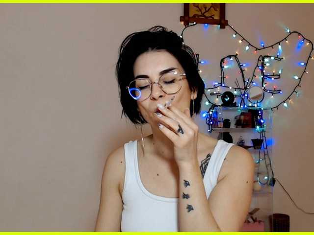 Sexmilfxx's BongaCams show and profile