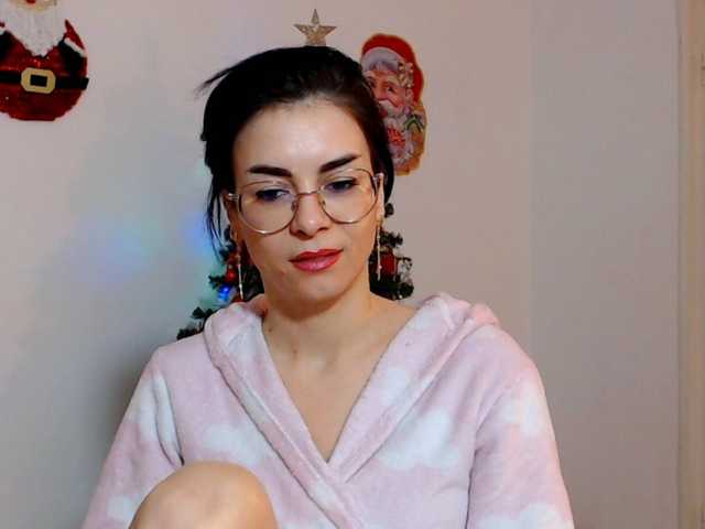 Sexmilfxx's BongaCams show and profile