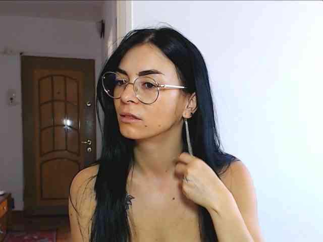Sexmilfxx webcam