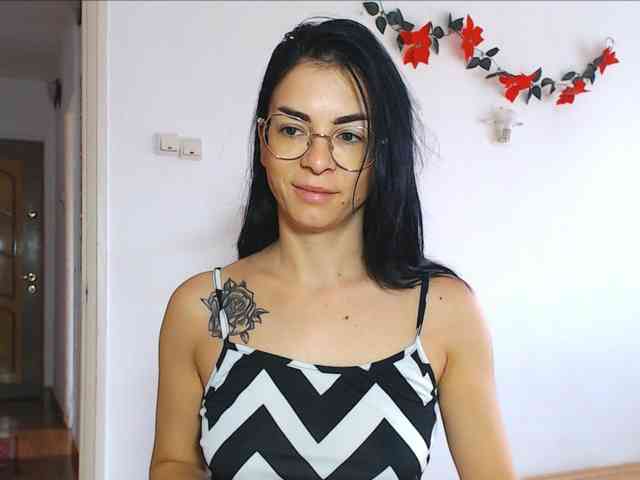Sexmilfxx webcam