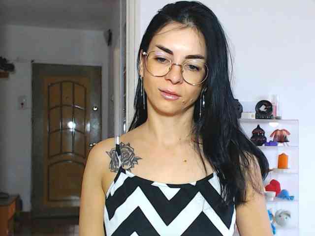 Sexmilfxx webcam