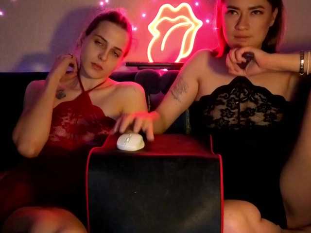 2Laski2's BongaCams profile