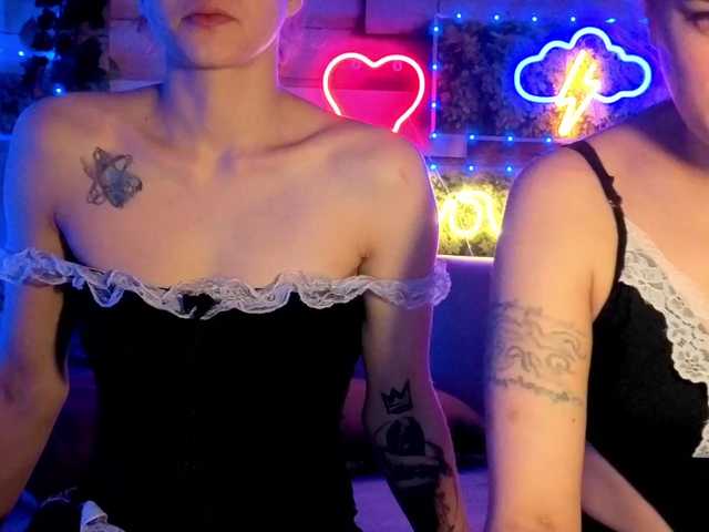 2Laski2's BongaCams profile