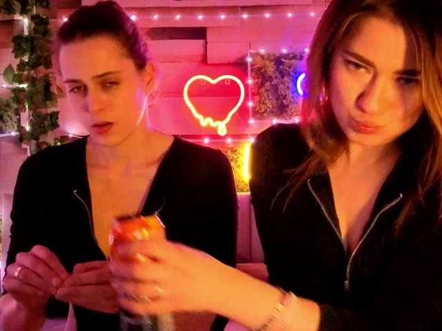 2Laski2's BongaCams profile