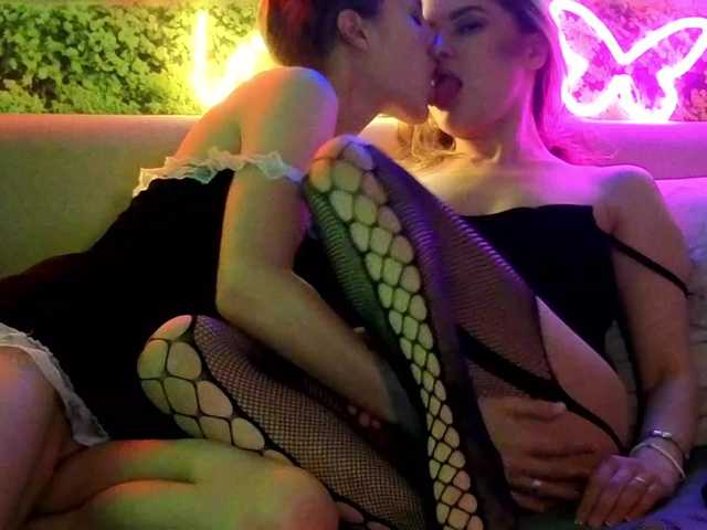 2Laski2's BongaCams profile