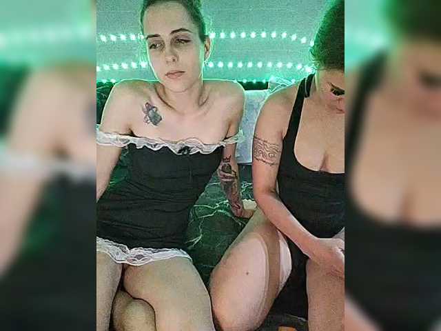  2Laski2 chat room