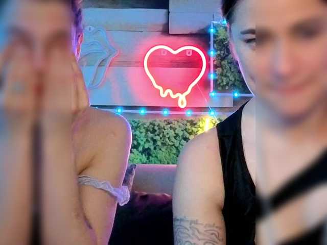 2Laski2's BongaCams profile